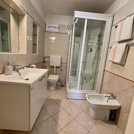Matacin With Sea View Appartement Opatija