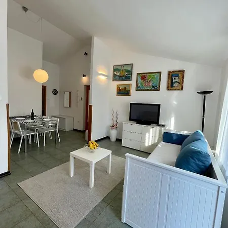 Matacin With Sea View Apartman *