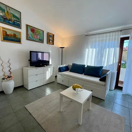 Apartment Matacin With Sea View *